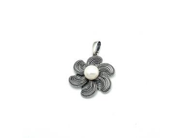 Wisiorek srebrny w...