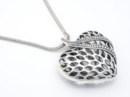 Wisiorek srebrny 3D w kształcie serca