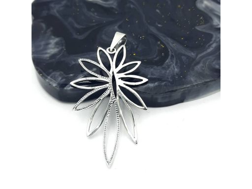 Wisiorek srebrny w...