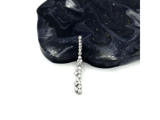 Wisiorek srebrny z cyrkoniami