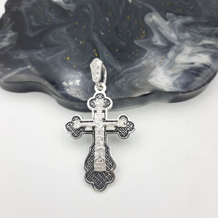 Srebrny krzyżyk prawosławny z figurką Jezusa