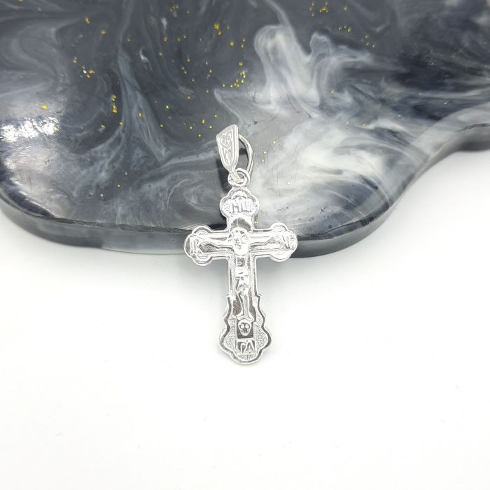Srebrny krzyżyk prawosławny z figurką Jezusa