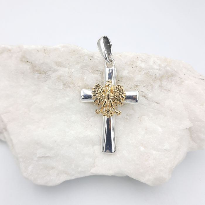 Krzyżyk srebrny z pozłacanym orłem