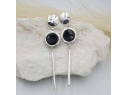 Kolczyki srebrne długie z czarnym kamieniem