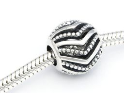 Srebrna zawieszka Charms