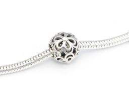 Srebrna zawieszka Charms kwiaty